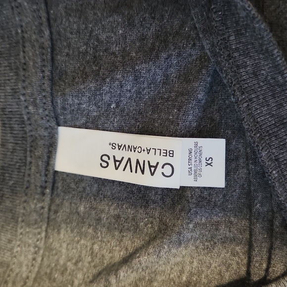 Women's Cincinnati Reds tshirt, XS - Picture 3 of 3